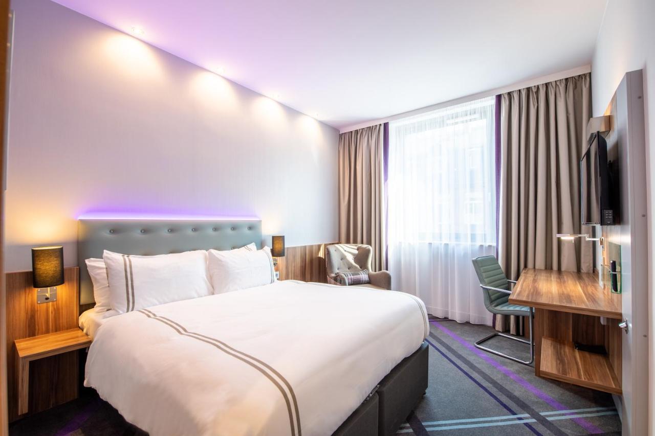 Premier Inn Frankfurt City Centre Frankfurt am Main Ngoại thất bức ảnh