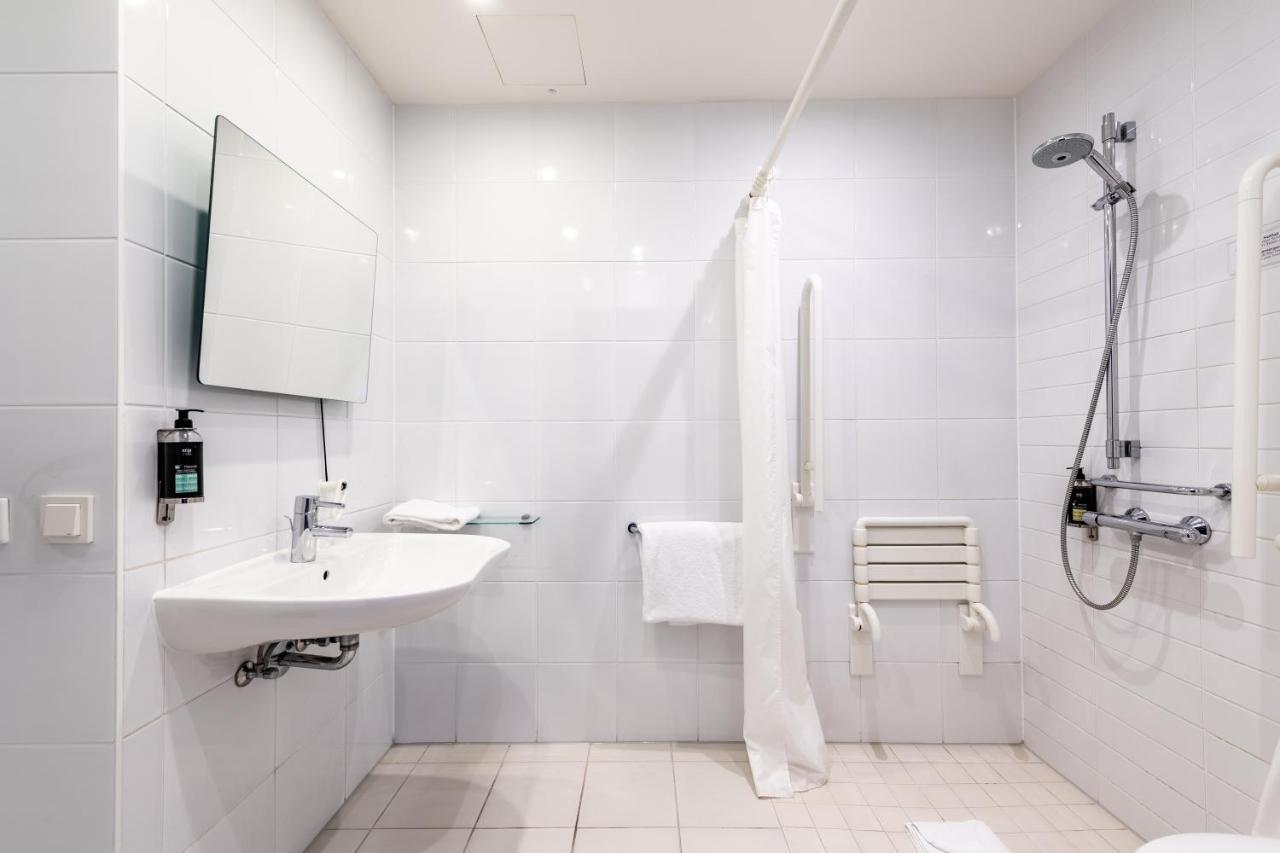 Premier Inn Frankfurt City Centre Frankfurt am Main Ngoại thất bức ảnh